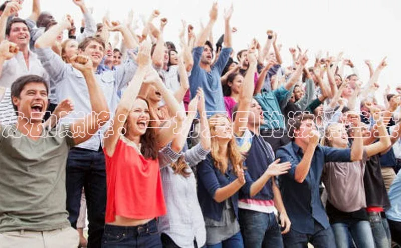 泳动巅峰：一场夏日的激情盛宴